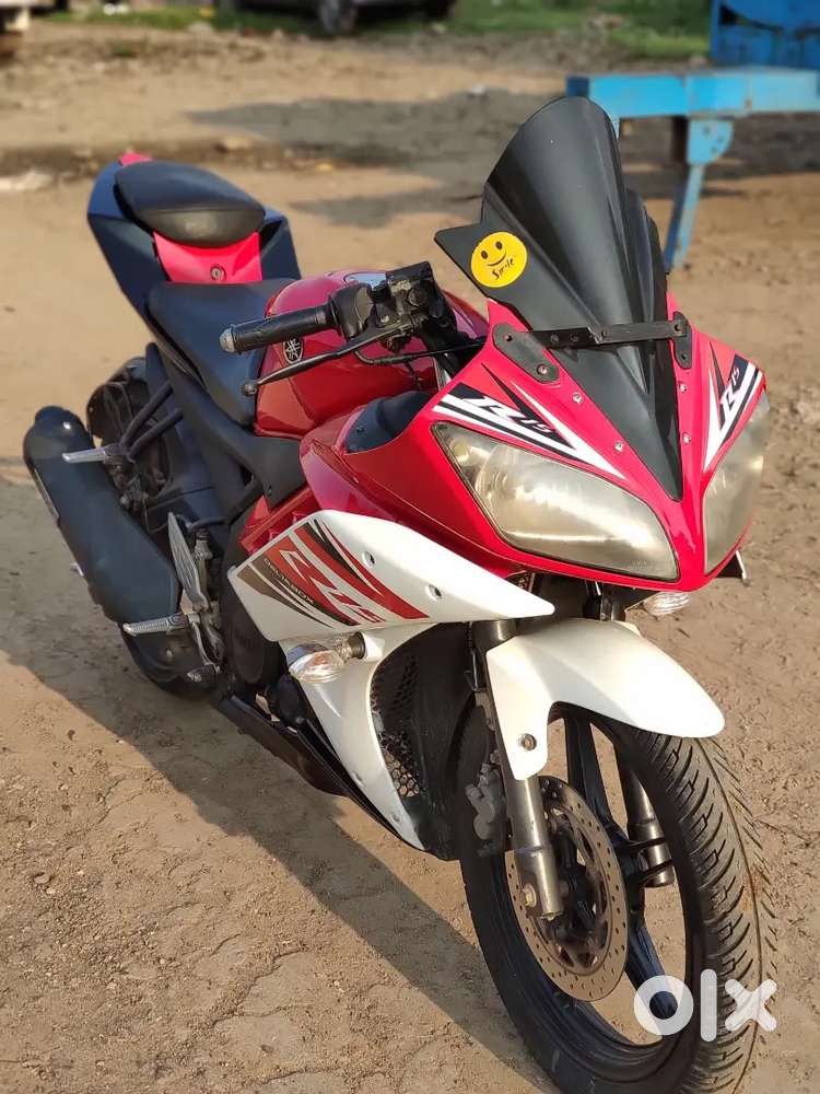 YAMAHA R15 (2013) MODEL