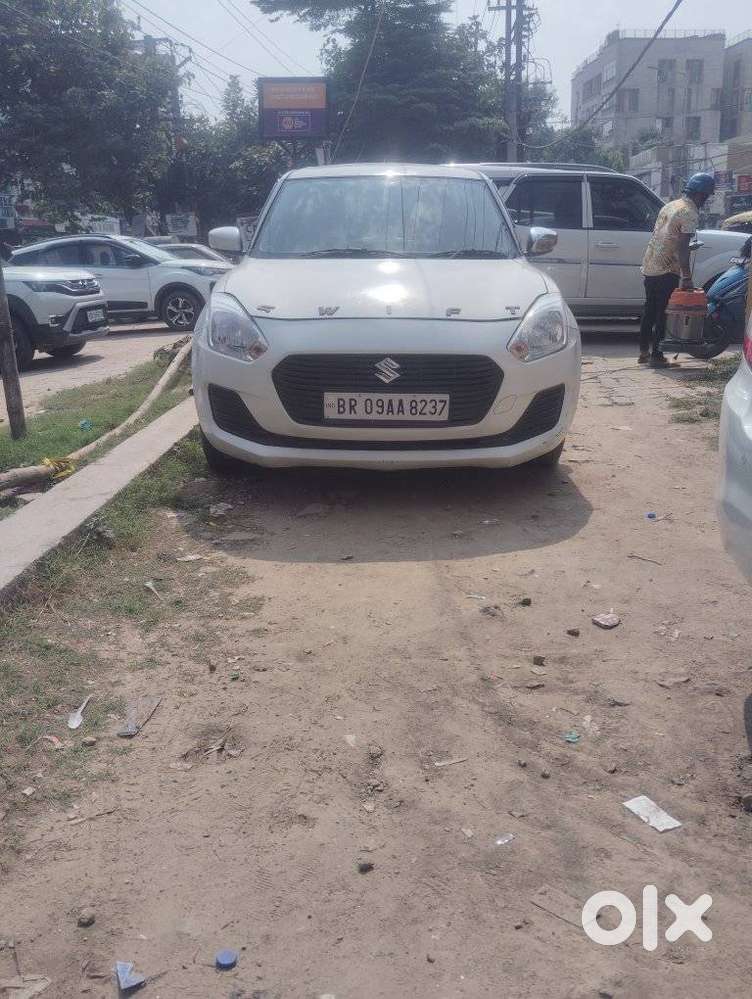 Maruti Suzuki Swift VXi + Manual, 2018, Petrol