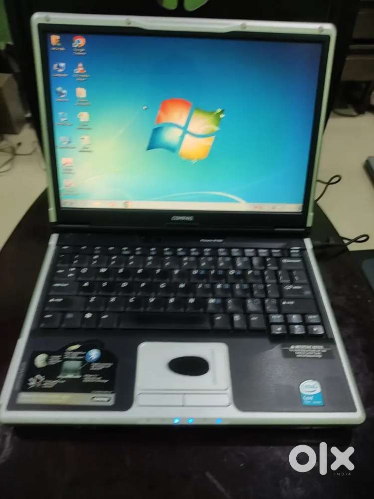 Compaq Hp 12.1 inch mini laptop