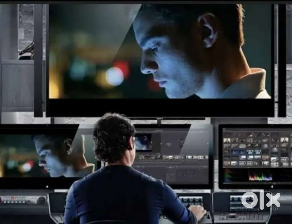 I'm a freelancing video editor and graphic designer