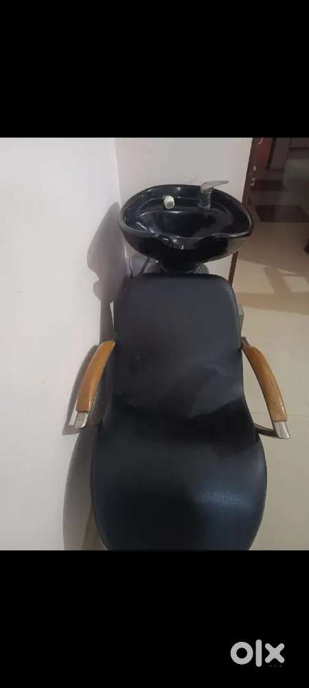 Hair wash chair