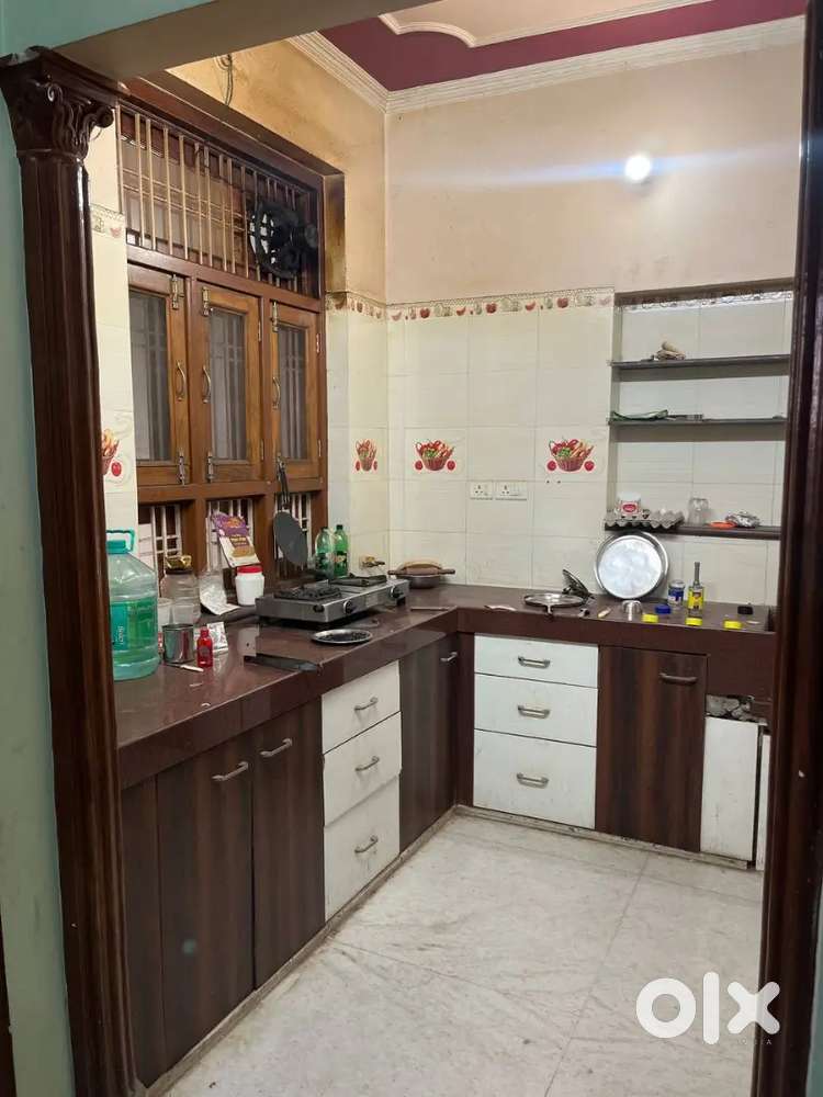 In 2BHK Flat One room is Vacant only for Working Boys and Men