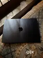 Apple macbook air m2 (New Model ) fully brand new conditon unused
