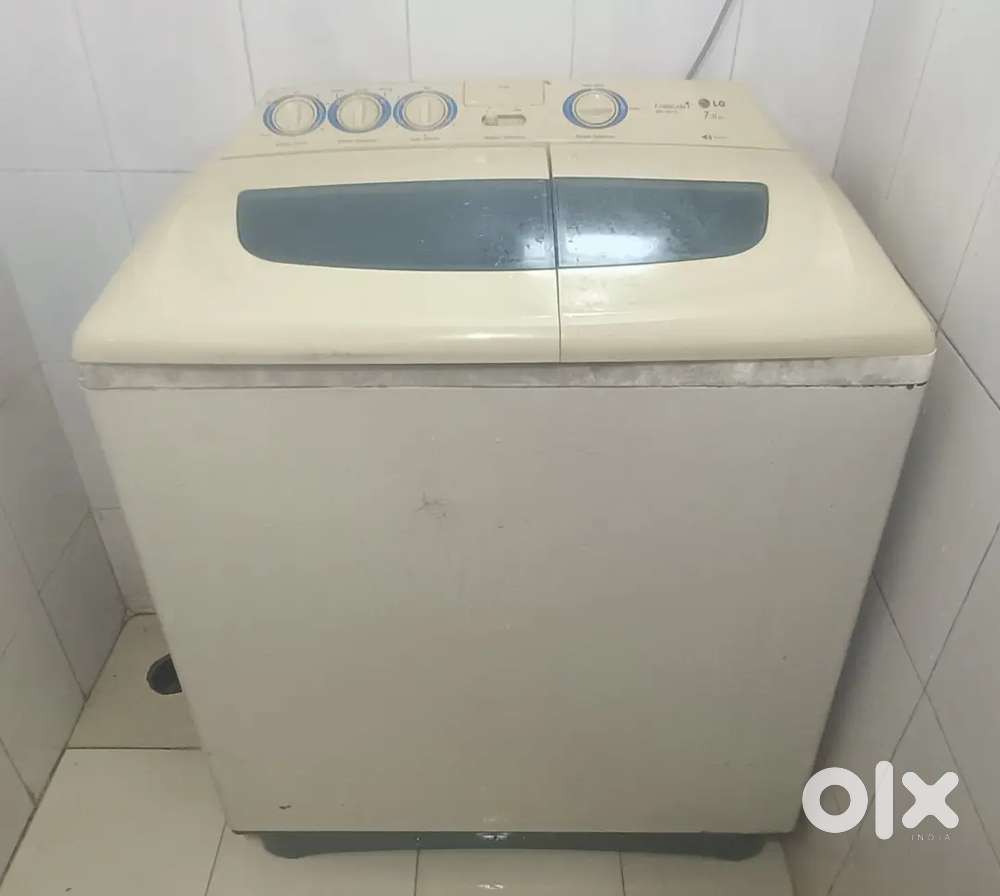 LG 7Kg Semi Automatic Washing machine