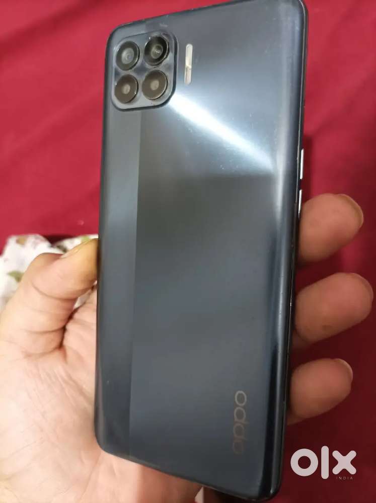 Oppo F17 pro 8GB RAM 128 Internal memory