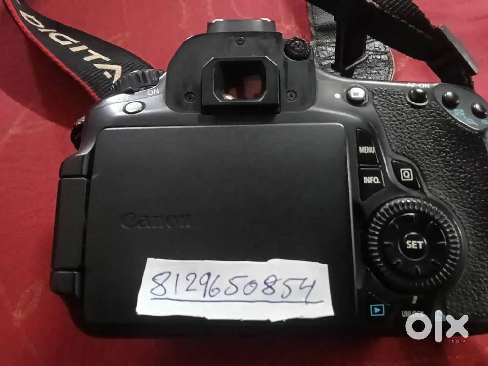 Canon 60D camera with 18 200 lens good condition