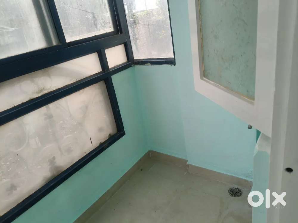 1 bhk flat available yemlur near it company