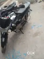 गाड़ी में कोई कमी नहीं है आगे पिछे के टायर नये है