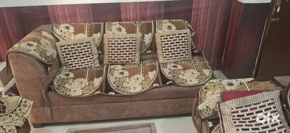 7 seater sofa.  For sale
