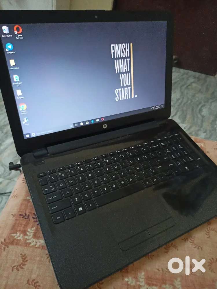 Hp laptop 2 year old (full new in condition)