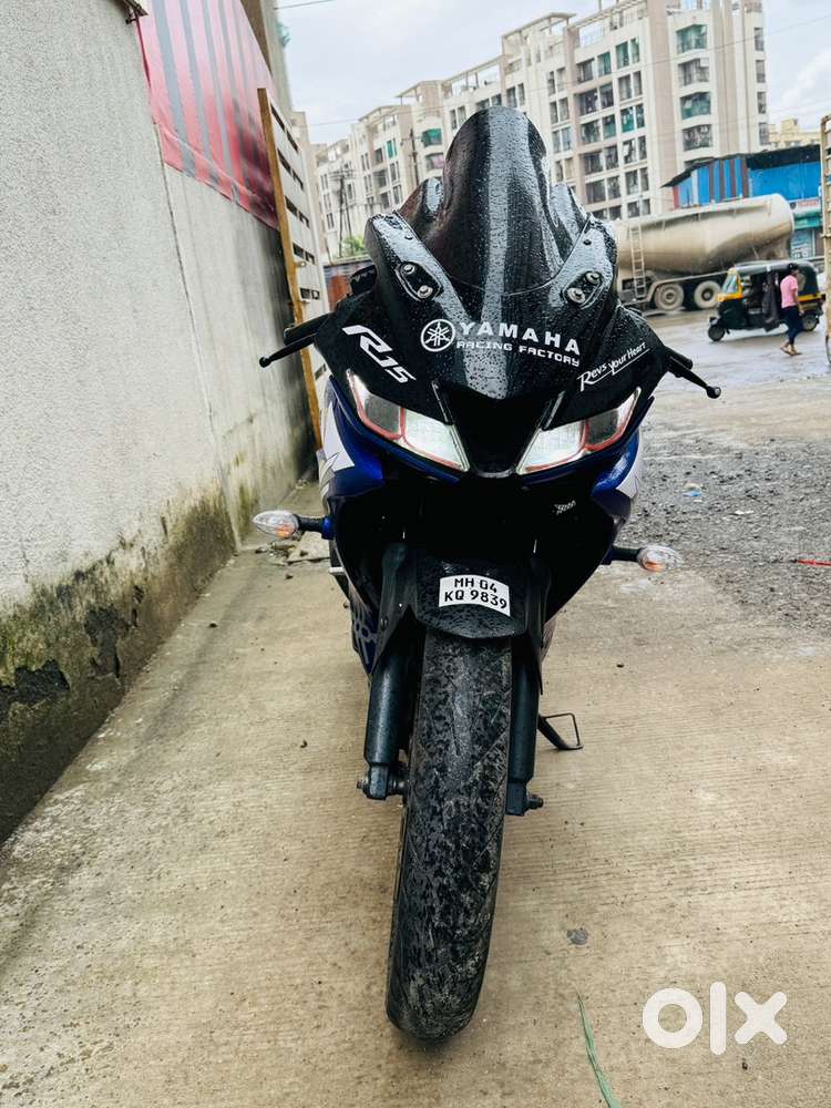 YAMAHA R15 V3 ABS