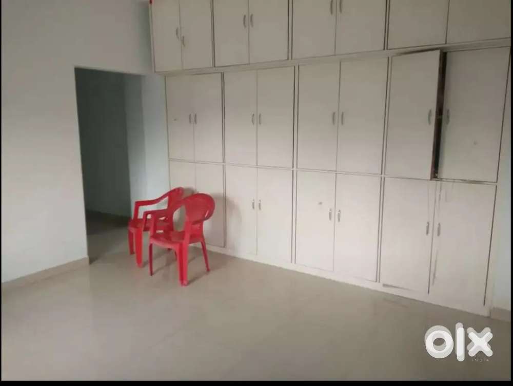 Room available for girls