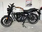 **HUNTER 350 BS6**