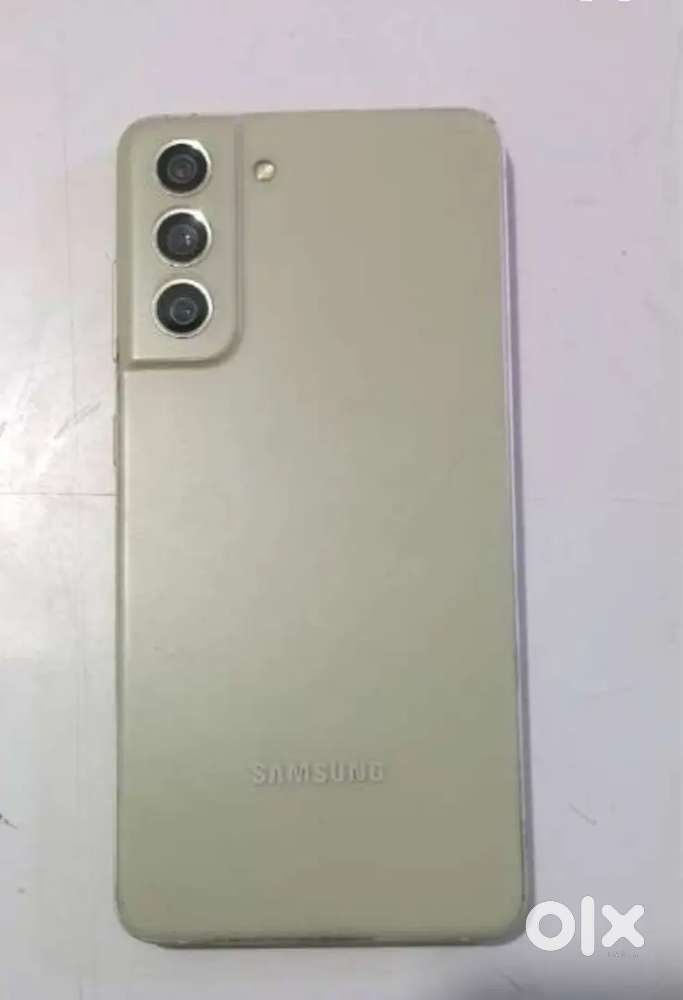 Samsung galaxy s21fe 5g 8+256gb full original exchange and seal