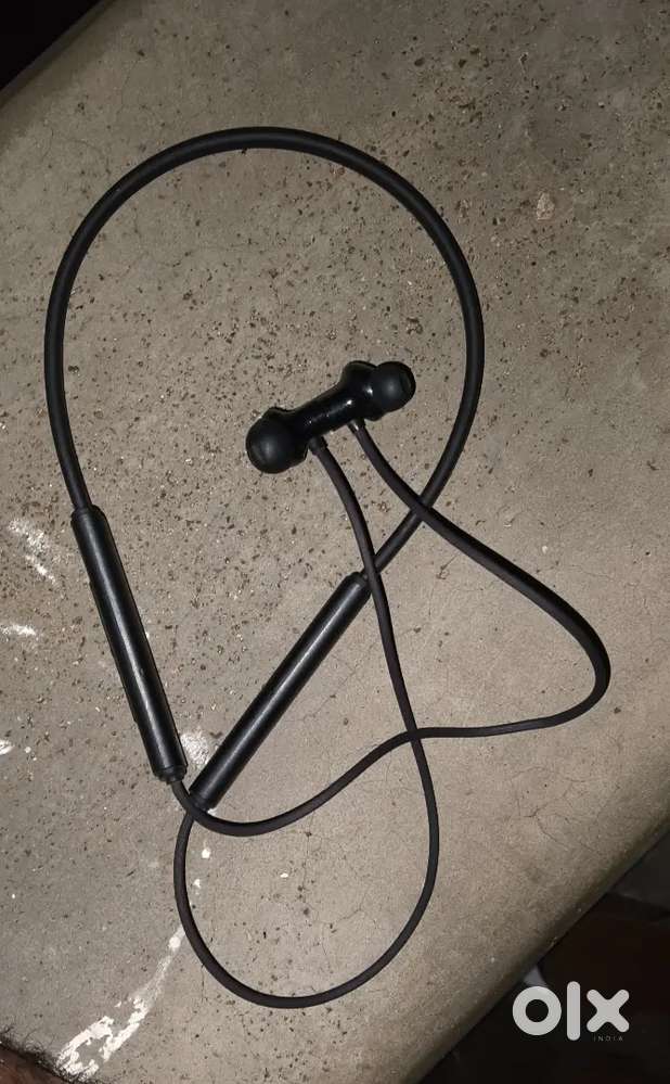 Realme wireless 3 neo 1 month old