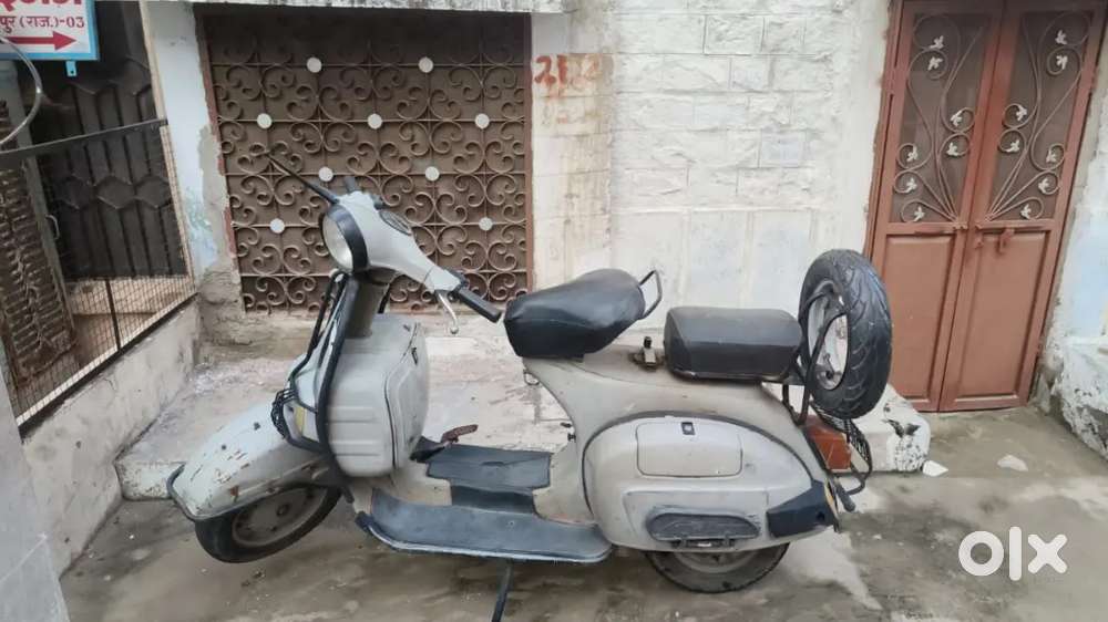 Chetak Scooter Available