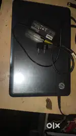 2499 HP Laptop for sale argent sale,,,screen flick some time