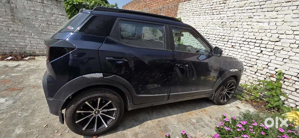 Mahindra XUV 3XO 2024 Petrol 13000 Km Driven