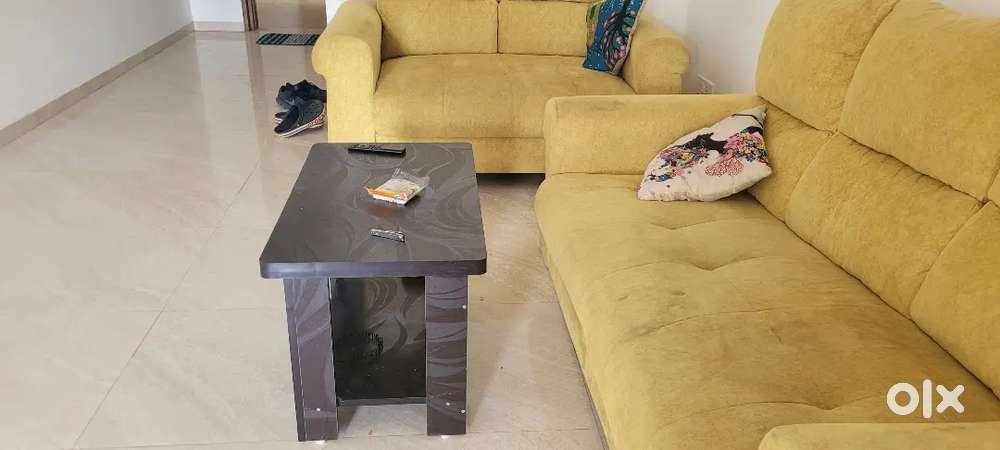 No Brokrage.Fully furnished 3bhk flat.