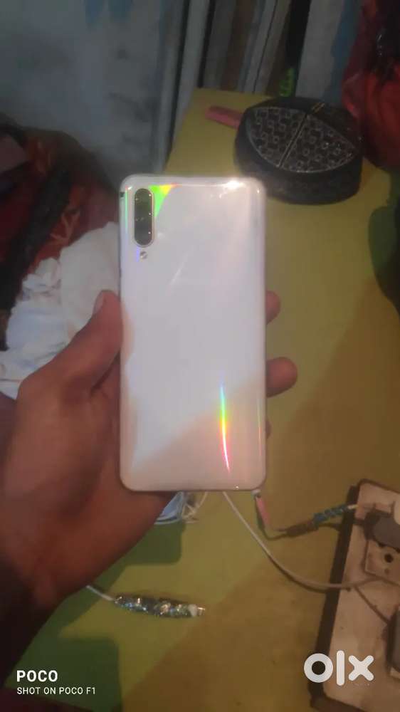 Samsung a50s 6 128 folder chenj only phone