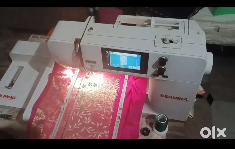 Computer embroidery machine b500