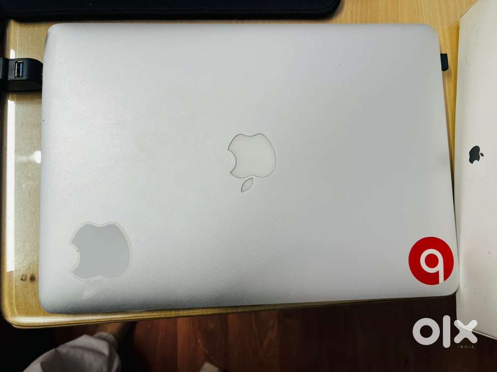 Macbook Air 2018- i5(8GB/128SSD). ₹10k (negotiable) with original box.