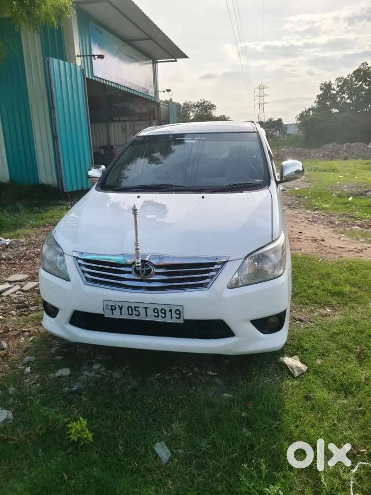 Toyota Innova 2015 Diesel 127000 Km Driven