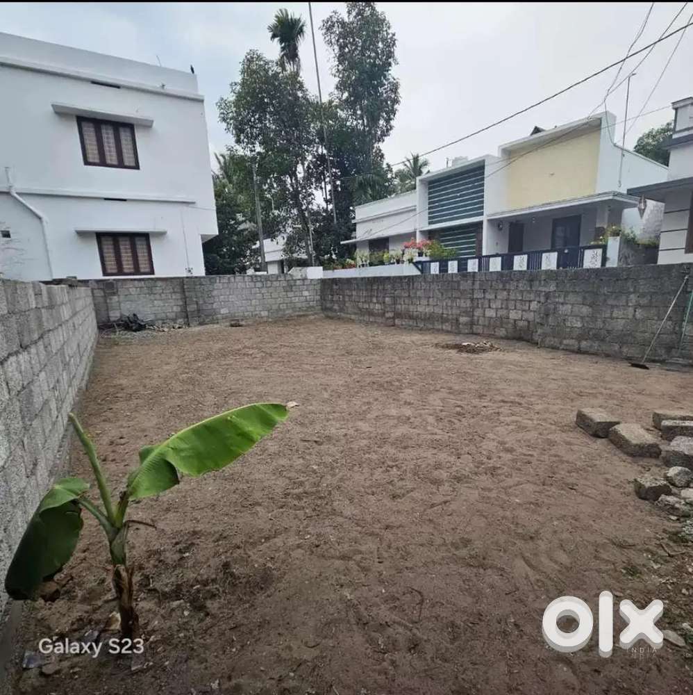 House Plot for sale at Palluruthy, Near Pullardhesham Road.