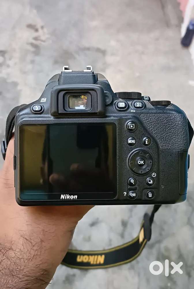Nikon 3500 DSLR Camera..