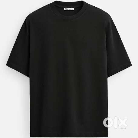 Off shoulder or oversize premium tshirt