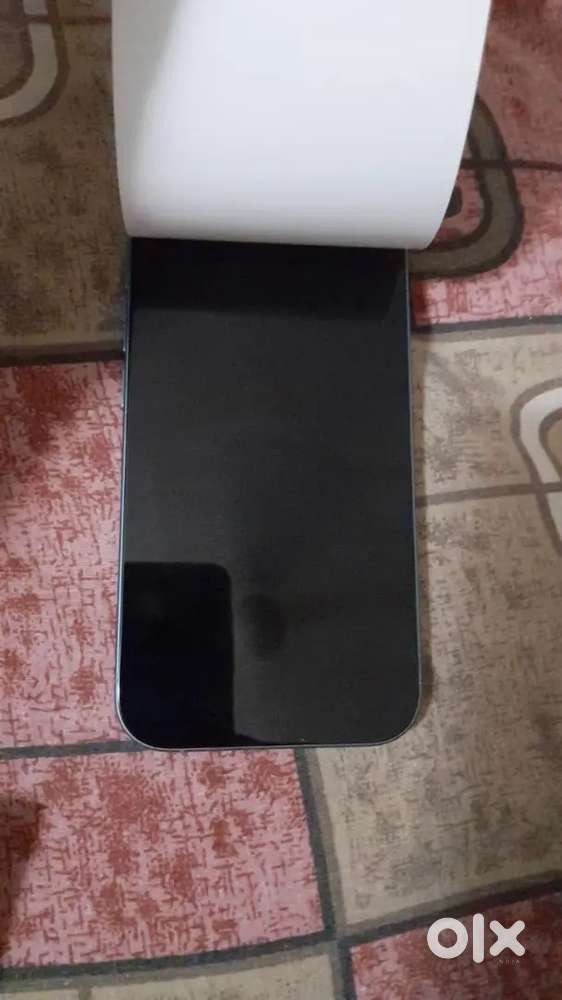 Iphone 16 128 GB brand new,  jst activated not even used once.