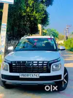 Hyundai Venue 2023 Petrol 40000 Km Driven