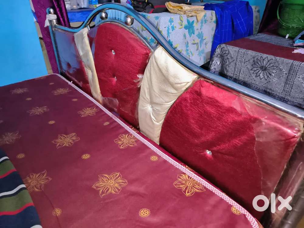 King size Metal bed with dunlop matress