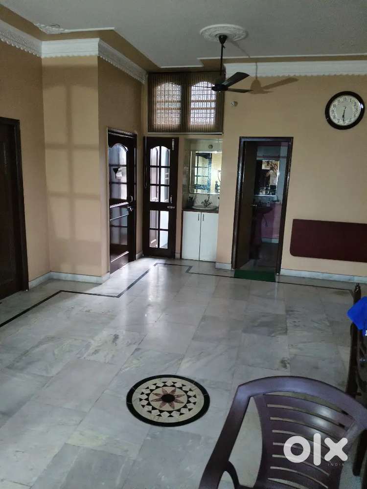 Two rooms for rent.