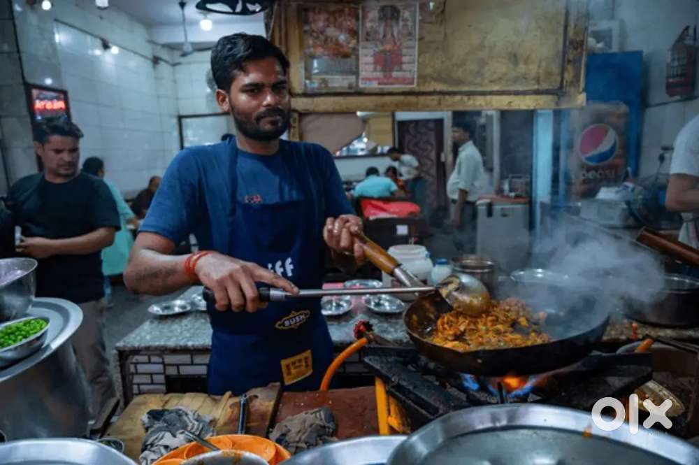 Koi accha chai aur fast food bnane ke liye cook ki requirement hai