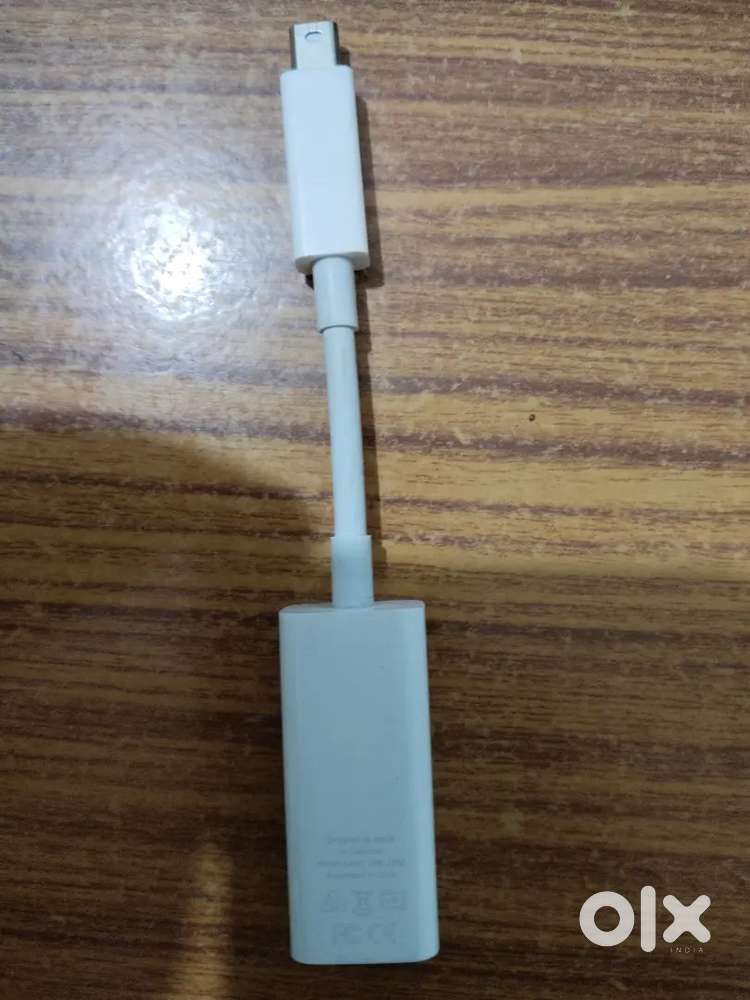 Apple Thunderbolt to gigabit ethernet adapter
