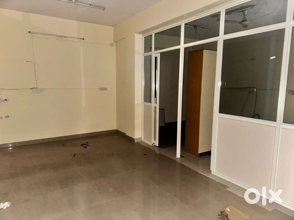 Office space & Godown  600sqft Rent 35,000/-
