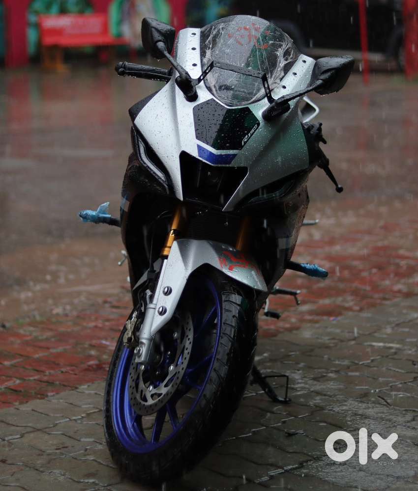 R15 v 4 version