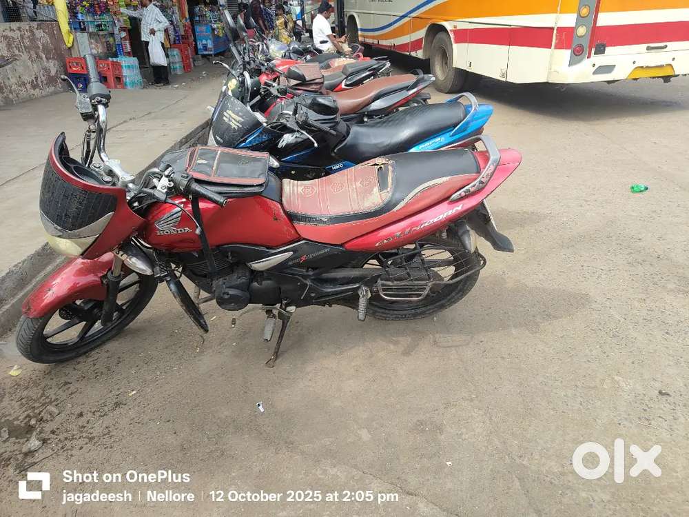 Honda unicorn 2010 model 24000rs  Bajaj Pulsar 2013 model 28000 rs
