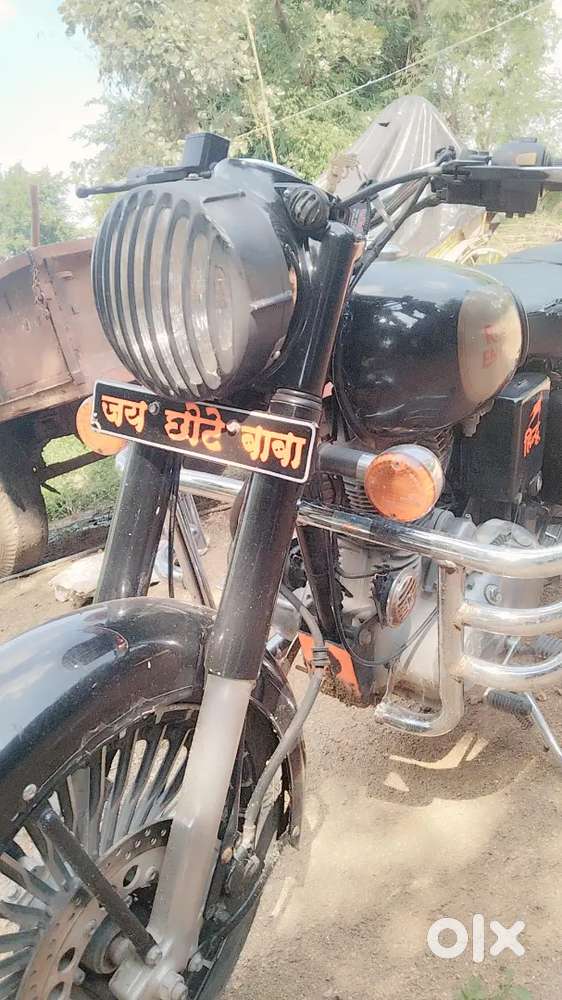 Yah gadi second owner hai gadi 33000 Chali hai Rahane wale hi message