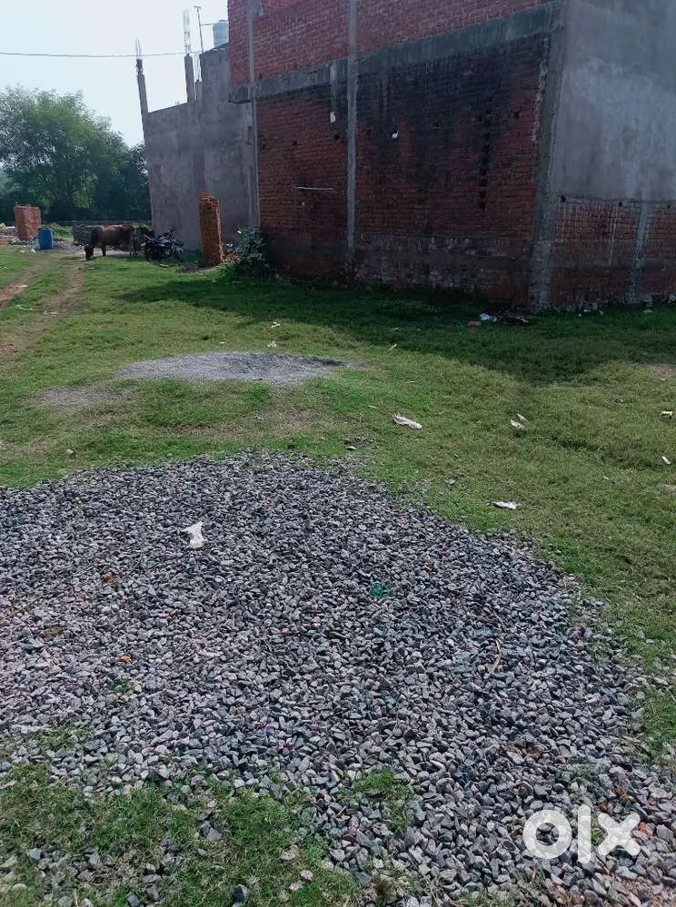 680 sq. Ft plot sale (Double Road) jisko Lena ho sach me wahi msg kre