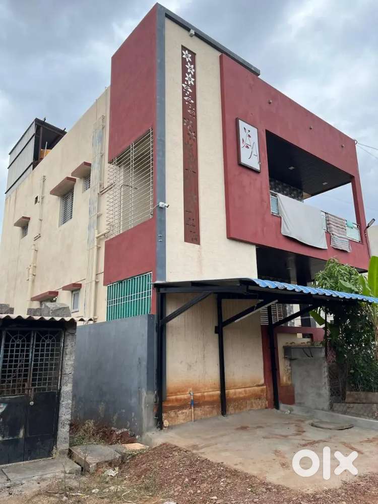 For rent  2bhk Reddy Compound near opp KV SCHOOL Bandihatti