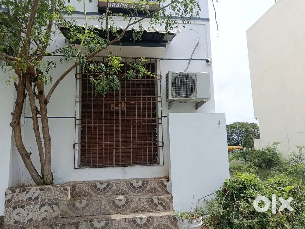 150 sqft Shop for rent