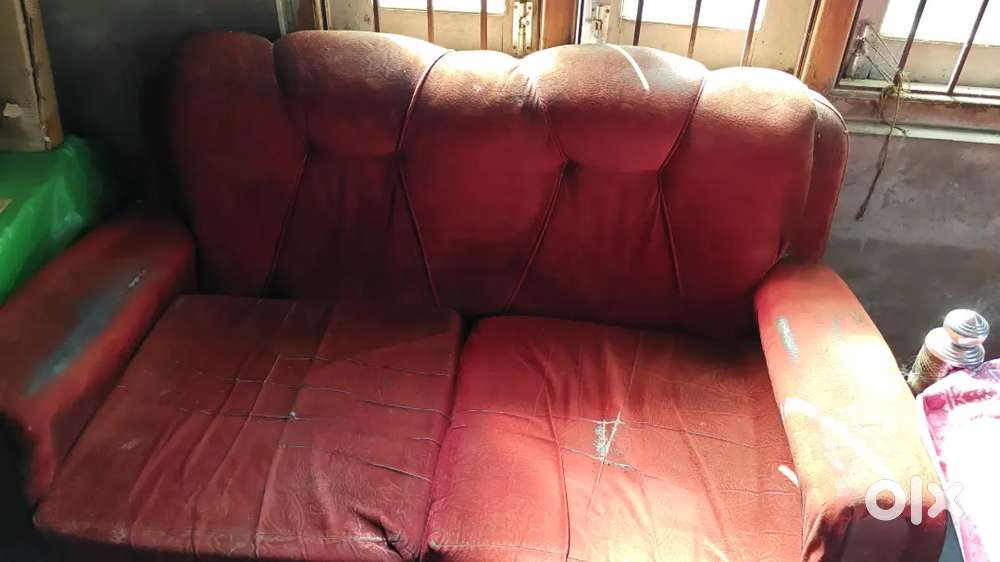 Old sofa set