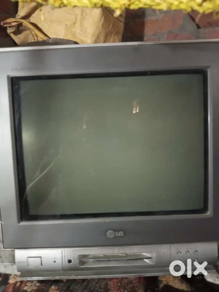 LG tv good condition with remote