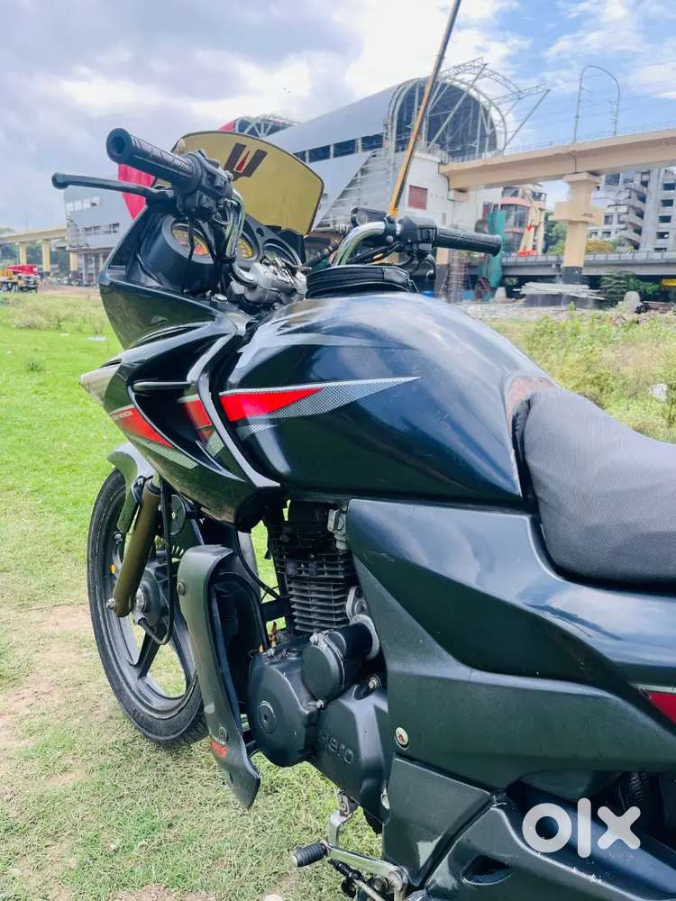 Good condition, new battery, kick start, tires good.