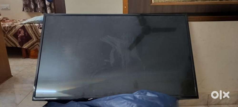 LG 43 inch LEDtv at redonable price