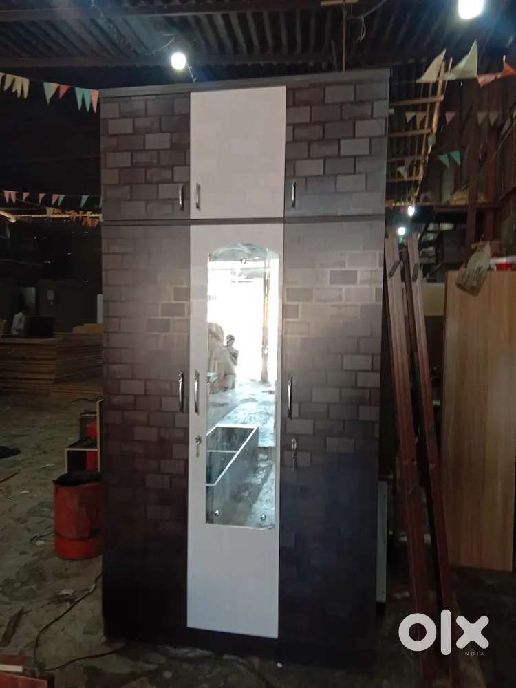 It's New Manufacturing 3 Door Wardrobe With Loft