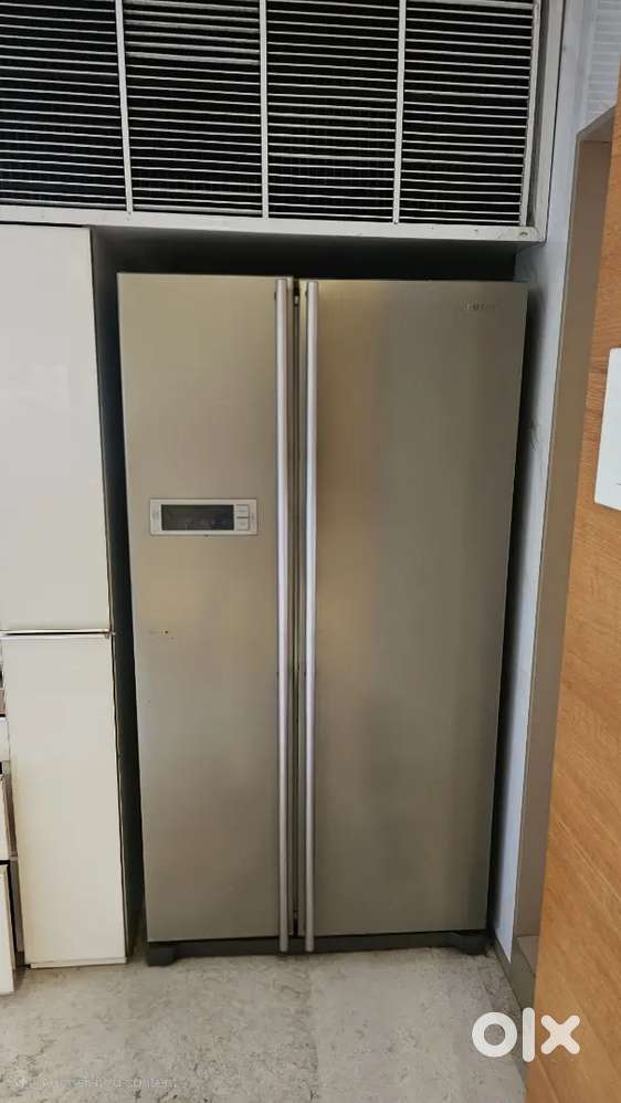 Samsung RS21HSTPN1 600 Ltr Šide-by-Side Refrigerator