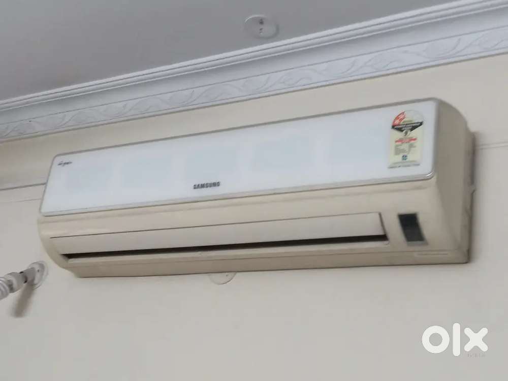Samsung  1.5tonne ac in good condition  and sparingly  used